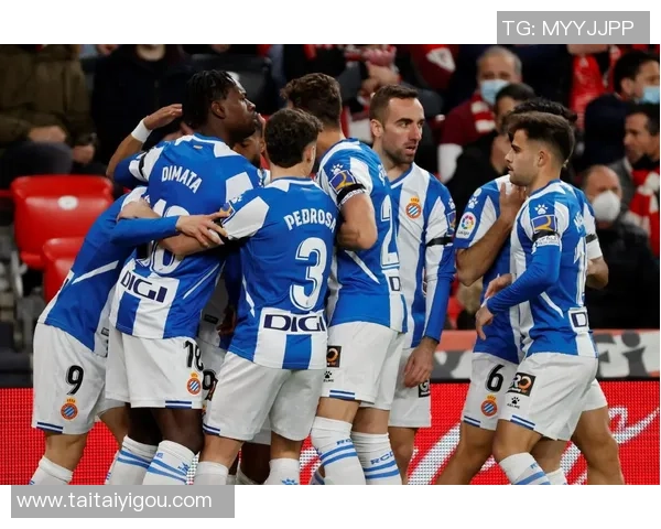 利物浦与毕尔巴鄂竞技精彩对决直播录像回放全程回顾与分析 利物浦与毕尔巴鄂竞技精彩对决直播录像回放全程回顾与分析