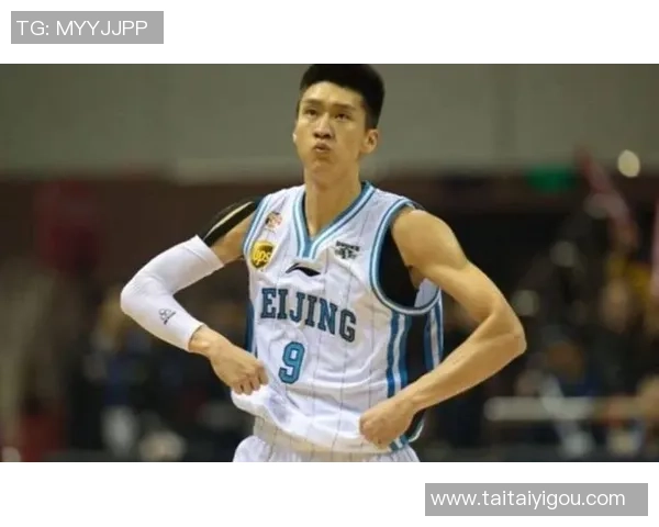 孙悦的篮球之路:从年轻天才到国家队核心的奋斗历程与辉煌成就