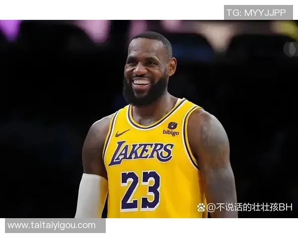 库里队与詹姆斯队巅峰对决19场精彩瞬间回顾与分析 库里队与詹姆斯队巅峰对决19场精彩瞬间回顾与分析