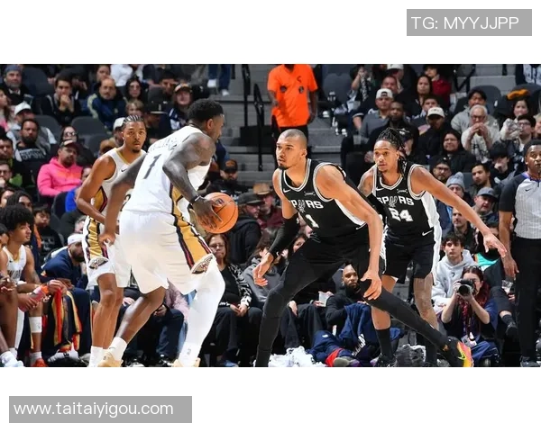 马刺与锡安精彩对决全场回放分析与精彩瞬间回顾